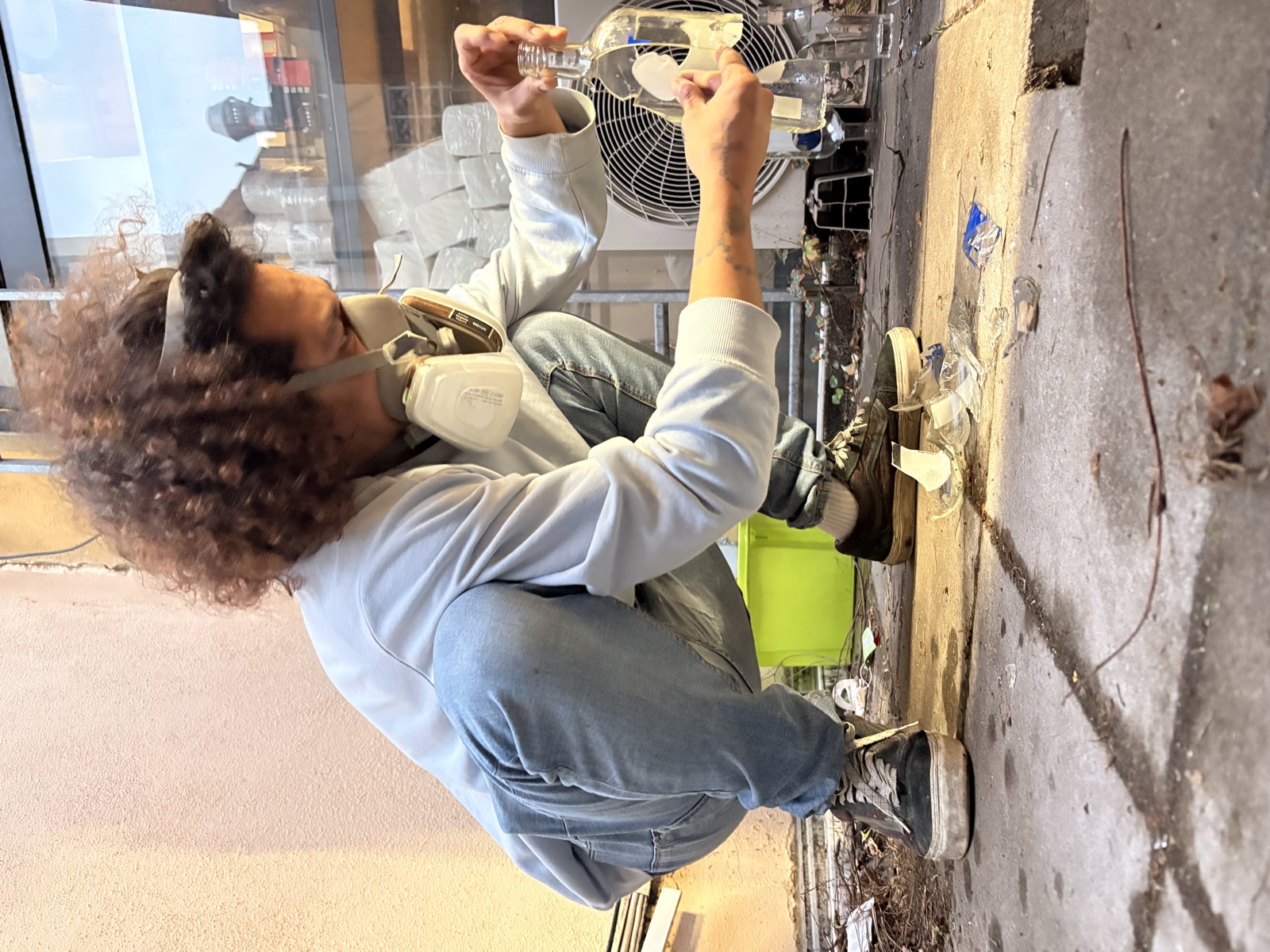Casa Blumen Werkstatt — Hände bei der Arbeit
