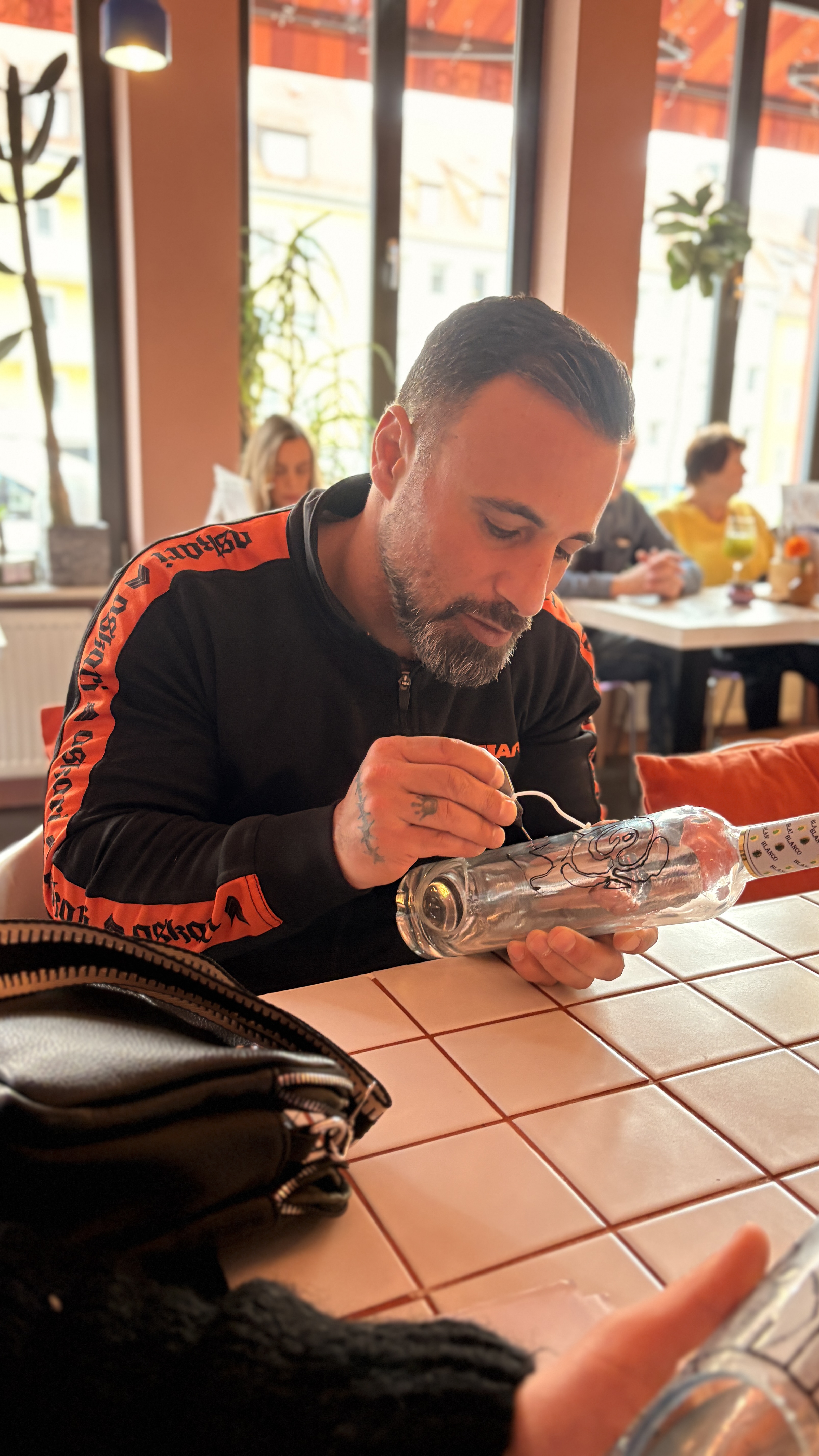 The High Connection — Konzept